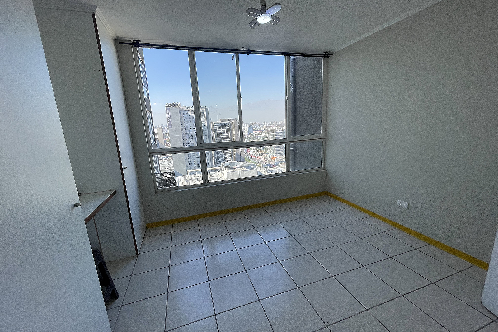 Departamento en venta tipo estudio en Conde del Maule, Estación Central, piso 30, cercano a Metro